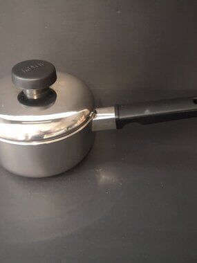 Meyer Stainless Steel 1 Quart Sauce Pan & Matching Cover w/ Black Handle & Knob